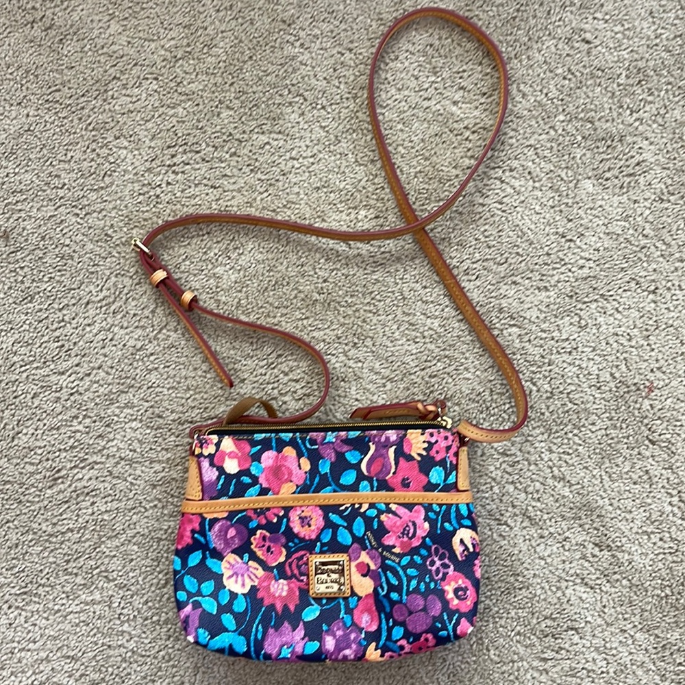 Dooney and Bourke Crossbody Purse
